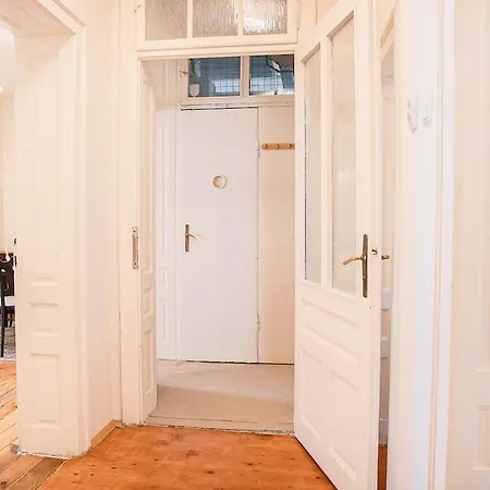 Big In Center - 2 Bd - Fireplace * Σόφια