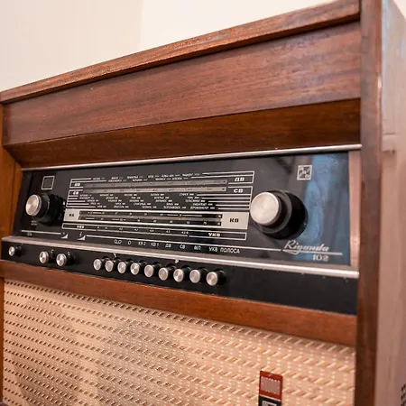 Big In Center - 2 Bd - Fireplace Apartamento