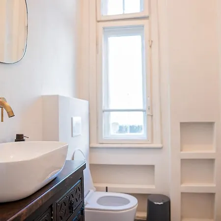 Apartman Big In Center - 2 Bd - Fireplace