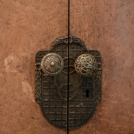 Big In Center - 2 Bd - Fireplace Apartment Sofia