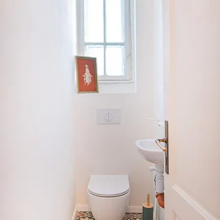 Big In Center - 2 Bd - Fireplace * Sofia