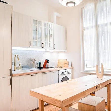 Big In Center - 2 Bd - Fireplace ソフィア